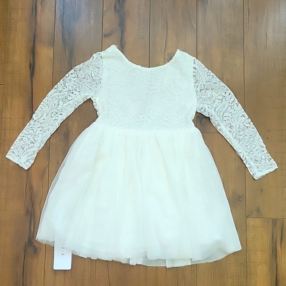 Azazie Vada Flower Girl Dress, Size 6, Diamond White